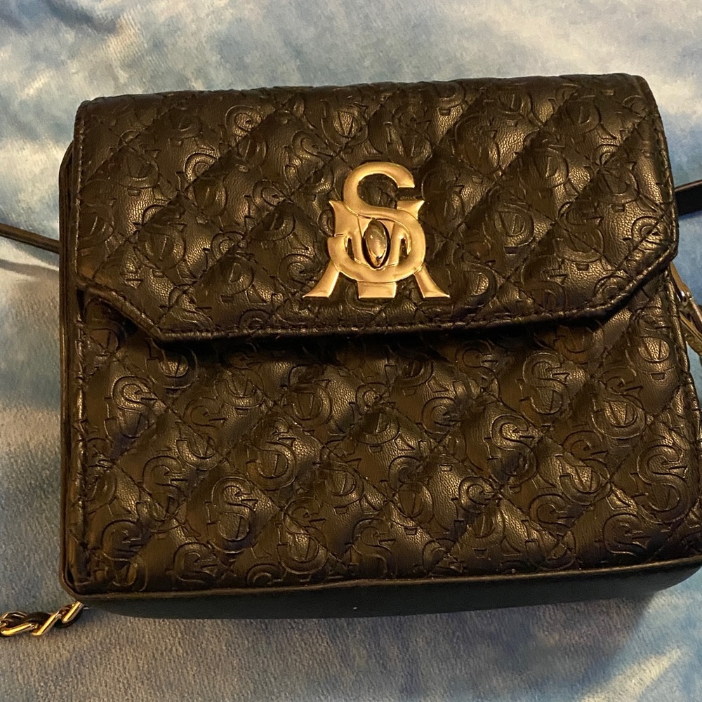 Steve Madden Black Quilted Crossbody Bag